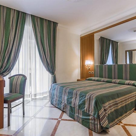 Raeli Hotel Regio Řím Exteriér fotografie