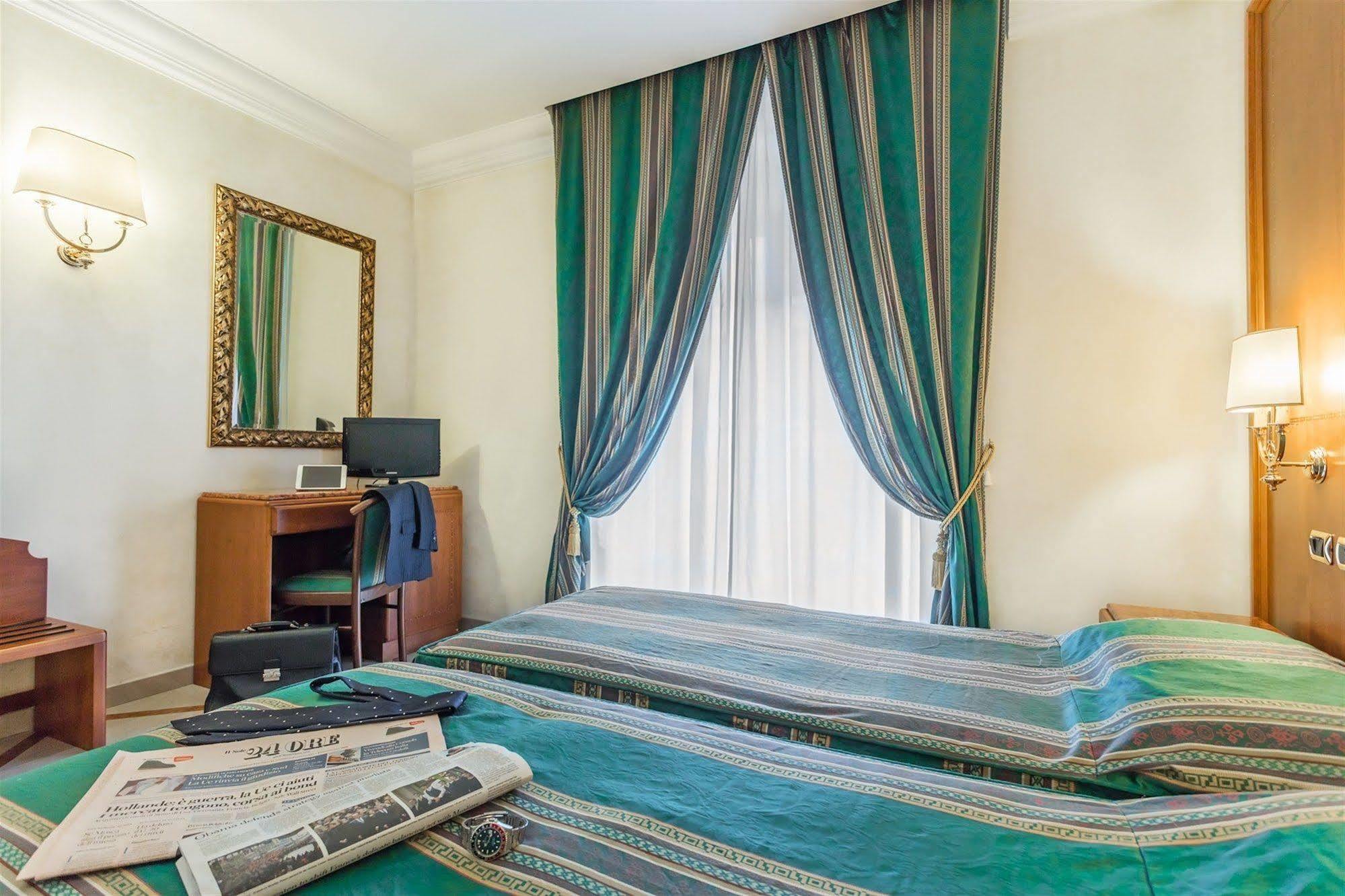 Raeli Hotel Regio Řím Exteriér fotografie
