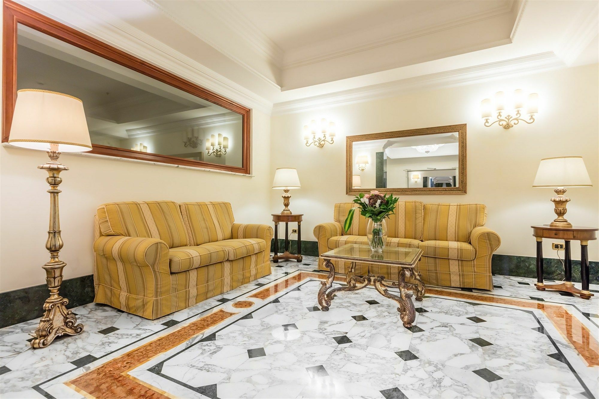 Raeli Hotel Regio Řím Exteriér fotografie